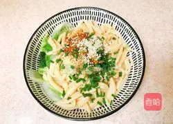 Illustration of making tomato scissor noodles with oil splash 15