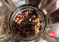 Recipe for sleeping longan and red bean soup (nourishing blood and calming the nerves) 4