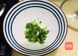 Illustration of how to make bone soup bamboo noodles 5