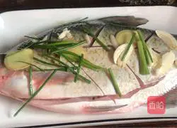 Illustration of how to steam Wuchang fish 7