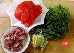 Illustration of how to make steamed braised noodles 2