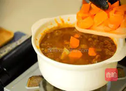 Illustration of how to make curry beef short ribs 8