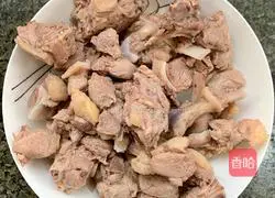 Illustration of how to make winter bamboo shoots and old duck soup 6