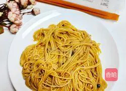 Illustration of how to make garlic noodles 7