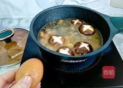 Illustration of how to make mushroom egg noodles 8