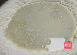 Illustration of how to make hydrangea steamed buns 3