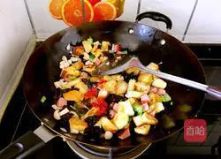 Illustration of how to make fried steamed buns with pepper and eggs 10