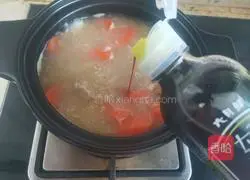 Illustration of carrot, yam and mutton soup 12