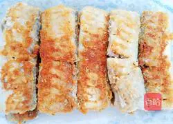 Illustration of how to pour hairtail fish in sauce 8