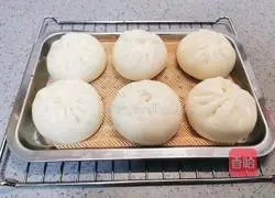 Illustration of how to make mushroom and green vegetable buns 23