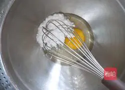 Illustration of making homemade teething biscuits 2