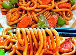 Black pepper, shrimp, ham and udon noodles recipe 4