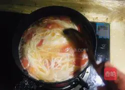 Illustration of how to make clear soup noodles 3