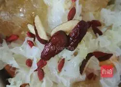 Papaya and Tremella Soup Recipe Illustration 6