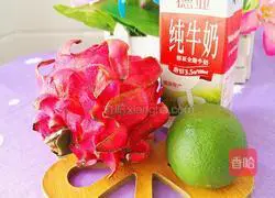 Refreshing dragon fruit milkshake recipe 1