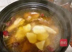 Illustration of how to make yam chicken soup 9
