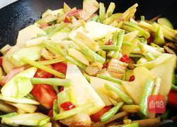 Illustration of how to make fried noodles 8