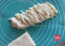 Illustration of how to make silver wire rolls 13