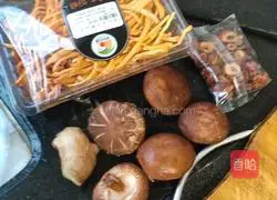 Cordyceps Chicken Soup Recipe Illustration 2