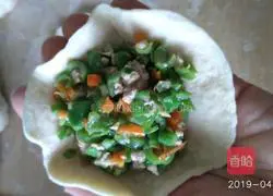 Illustration of how to make beans and meat buns 9