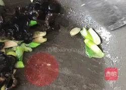 Illustration of how to make fish cake soup 4