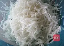 Illustration of how to make cold shredded radish 6