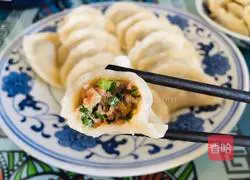 Illustration of how to make hot noodles and steamed dumplings 13