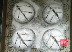 Illustration of how to make small rows of black whole wheat broccoli leaves 9