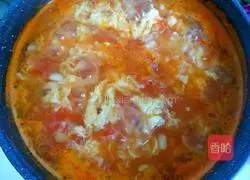 Illustration of how to make mushroom soup with tomato sauce 13