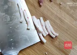 Children's dish Illustration of how to make braised pig ears 1