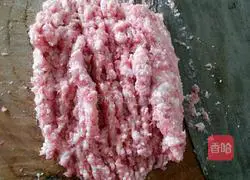 Illustration of how to make mushroom and pork buns 2