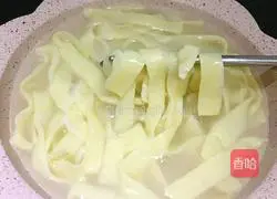 Illustration of how to make potato noodles with sesame sauce 14