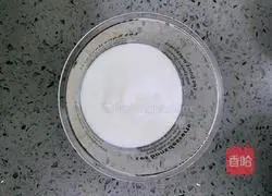 Illustration of how to make pumpkin yogurt cup 6