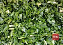 Illustration of how to make egg, leek and shrimp buns 4