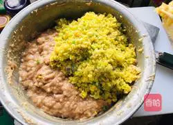 Illustration of how to make pumpkin stuffed dumplings 9