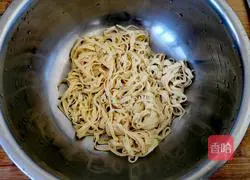 Illustration of how to make duck blood vermicelli soup 3