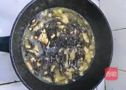 Illustration of how to make seaweed and egg soup 6