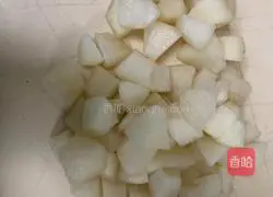 Illustration of how to make white radish and pear water 1