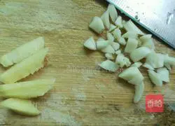 Illustration of how to make shrimp and mushroom soup 5