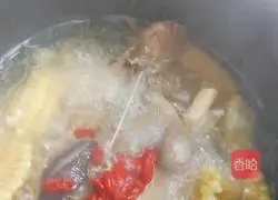 Illustration of how to make corn and mutton leg soup 5