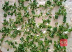 How to make scallion pancakes 4