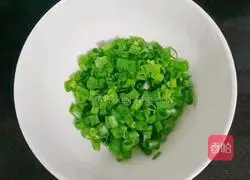 Illustration of how to make ham, carrot and egg cake 3