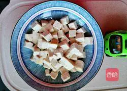 Illustration of how to make tomato sauce and tofu soup 3