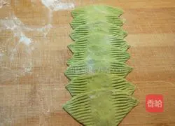 Xinwen Gourmet Spinach Rose Pasta Recipe Illustration 9