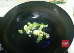 Illustration of how to make meatballs stuffed with winter melon 7