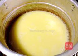 Illustration of how to make fragrant corn juice 5
