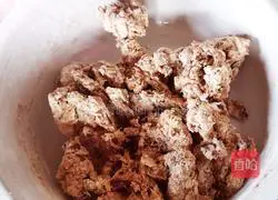 Illustration of how to make flowering red date steamed buns 6