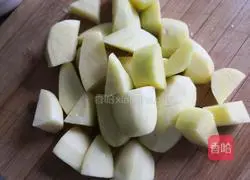 Illustration of how to stew potato, kelp and matsutake ribs 3