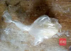 Illustration of how to make green pumpkin buns with minced meat 6