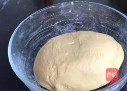 Everything is OK for smiling face steamed buns Practice illustration 4